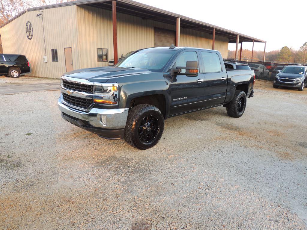 2017 Chevrolet Silverado 1500 LT's photo