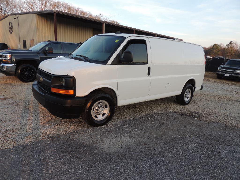 2017 Chevrolet Express Cargo Work Van's photo