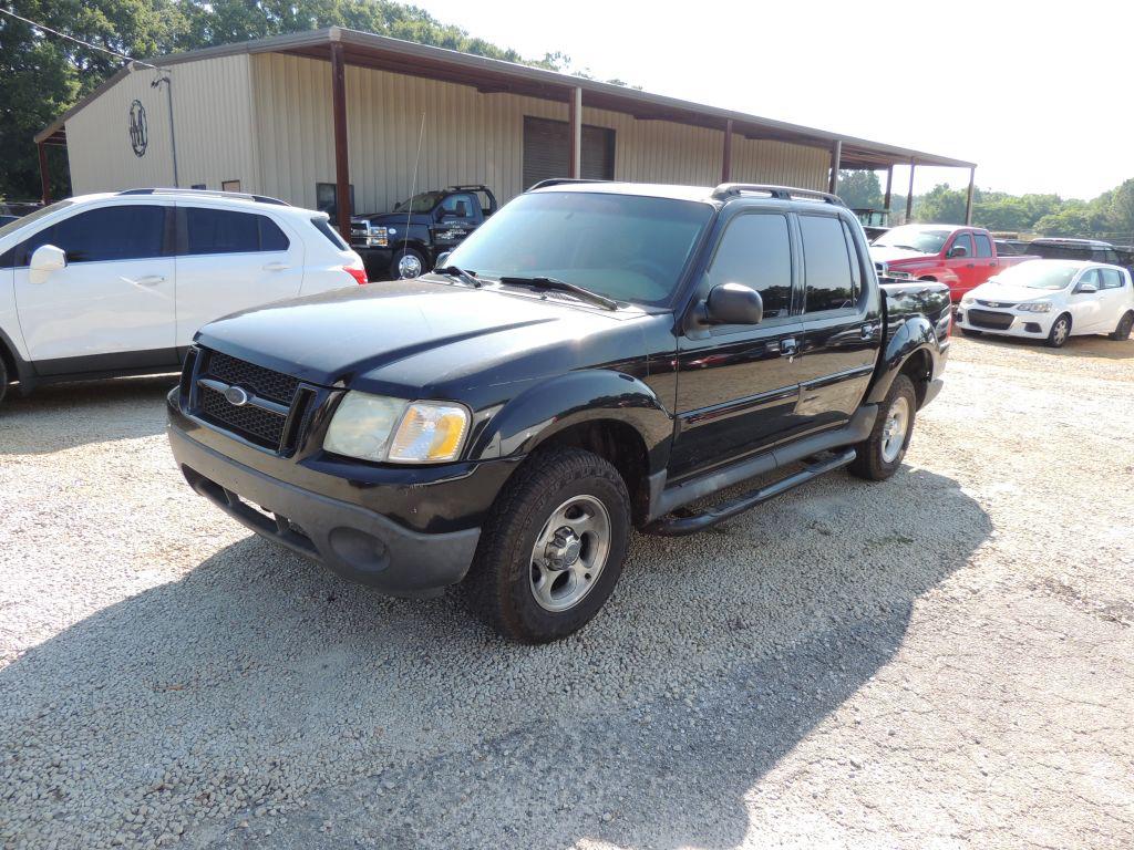 2005 Ford Explorer's photo